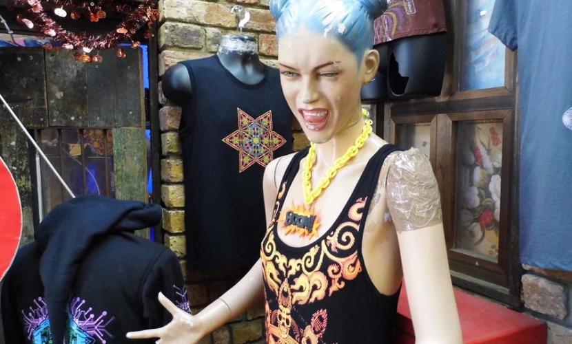 Alternative clothing in the market
