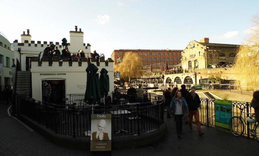 Cheap coffee shop in Camden Lock